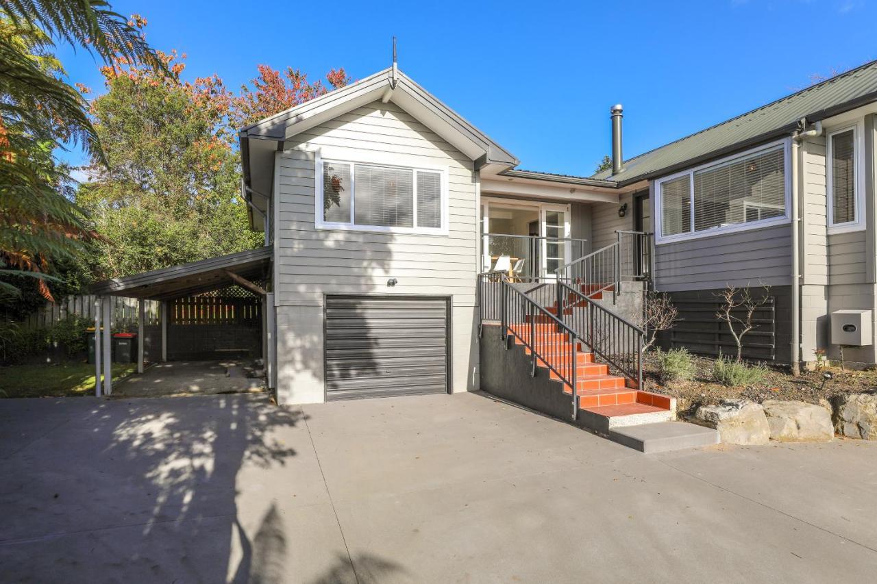 Absolute Redwoods Villa Rotorua Exterior photo
